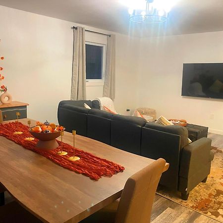 Private Cottage With Huge Private Dog Park! Barrys Bay Esterno foto