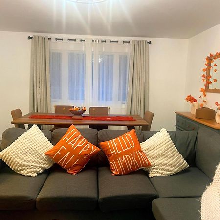 Private Cottage With Huge Private Dog Park! Barrys Bay Esterno foto